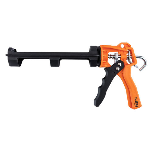 Pistola de silicona y polímeros. 370mm